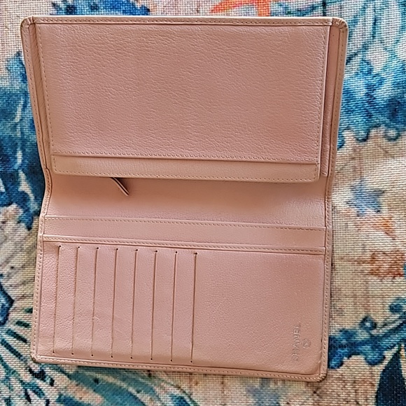 Vintage CHANEL Camellia Long Wallet - Picture 3 of 16
